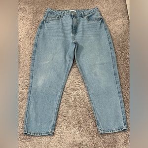 H&M Light Wash Denim Mom Jeans
